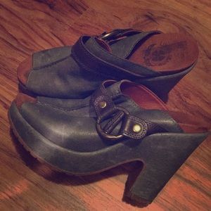 Lucky brand chunky peep toe platform